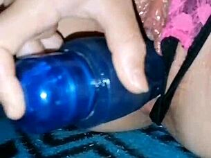 Oh god, amateur homemade pussy pounding wildly!