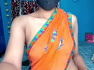 chatty indian girl dives into live sex fun