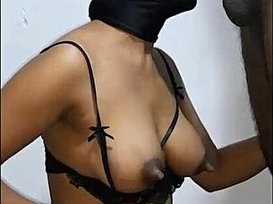 negrita flaca colombian homemade bride sucks fat verga till leche explodes