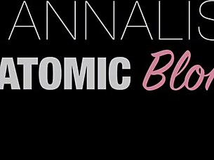 Lap Dance Slut! Blonde Gets Fucked Hard In Private After Show!