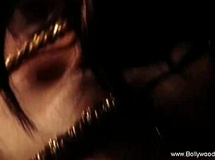 Indian brunette teases in forbidden erotic nude dance ritual