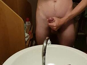 daddy gimme handjob in parents house feels so naughty?