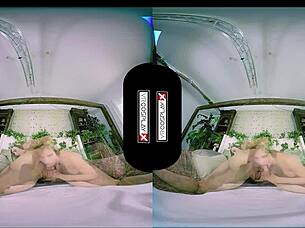 wanna smash poison ivy cosplay redhead's wet pussy in garage?