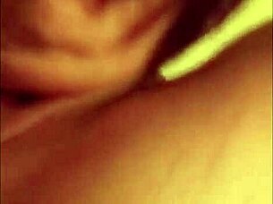 Cheating Oakland milf craves tight pussy action