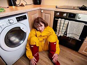 oh give me that messy cum and piss party with dildos in my ass ugh