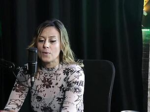 é bom experimentar o corpo dela e seus projetos sensuais angélica morango