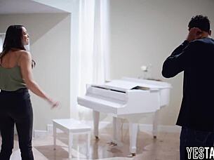 Bbc Stud Pounds Petite Milf Wife After Arresting Stepbro in Rough Ride