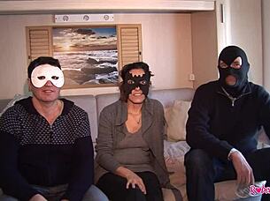 roma milf licia threesome with two friends real rough sex 🔥🍆