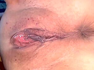 AMATEUR PINK PUSSY CLOSEUP 80 DAYS POST VIRGINITY LOSS
