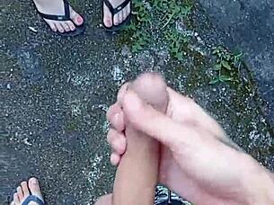 Blonde chupou pau na rua bareback street flash