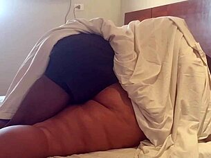 Sexo matinal bbw vs dotado magrinho bareback pounding