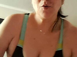 i make my young lover cum with my big tits
