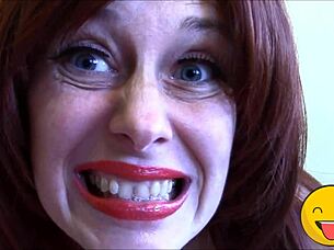 fetish queen explores her desires