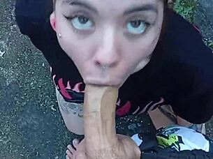 Blonde chupou pau na rua bareback street flash