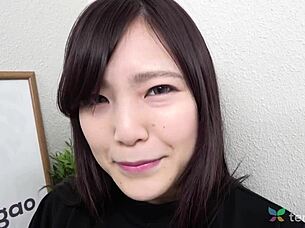 manami takashima shaved pussy fingering