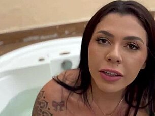 safado pounds my tight pussy raw in the hot tub