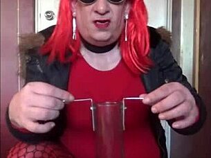 god, i crave tasting another man's hot pee so bad!