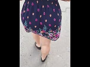 Guy hunts busty mature latinas flashing big asses on public streets