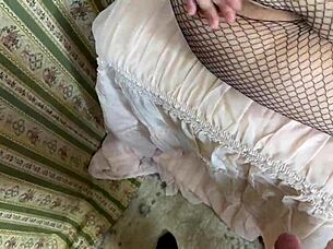 I crave that big creampie filling my big boobed MILF pussy deep