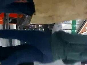 candid teen ass shaking in tight jeans 🔥🍑