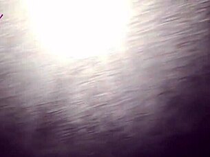 cheguei em casa arrombada e cheia de porra pro corno chupar tudo