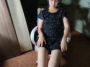 korean nerd milf rides cock hard for deep creampie fill-up 😍