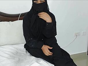 salma xxx arab beauty rides dirty with hindi audio hotel heat