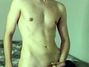 homemade webcam masturbation huge cumshot face closeup
