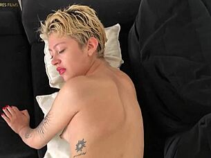 Curvy Latina Teases Milk Extraction While Chatting on Phone Big Cock