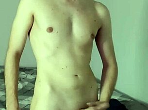 homemade webcam masturbation huge cumshot face closeup