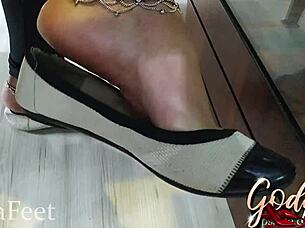 hot teacher sweaty feet worship 😍👣🔥 ep 1 part 1