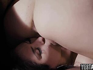 Big boobs blonde cheerleader seduces petite hairy classmate into lesbian pussy tribbing