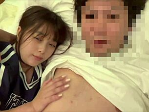 Bored girlfriend cheats in love hotel with friend's smelly cock! 💦😈