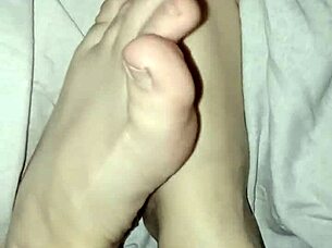 gretala's bare natural feet fetish closeup no polish