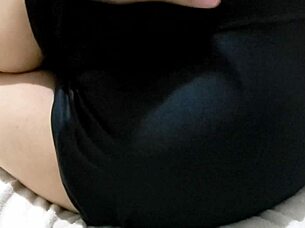 girlfriend's tiny shorts hug curves teasing homemade webcam fun