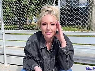 Hey Sadie Summers milf nails first fuck film