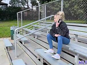 Hey Sadie Summers milf nails first fuck film