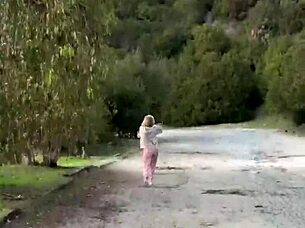 潜入我首次Pornlogs热辣免费SFW挑逗！