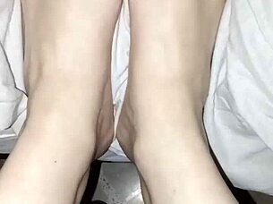 gretala's bare natural feet fetish closeup no polish