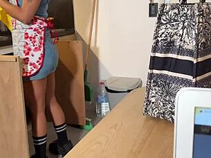 CLEANING MAID DITCHES WORK TO DEEPTHROAT SWALLOW MONSTER CUM LOAD!