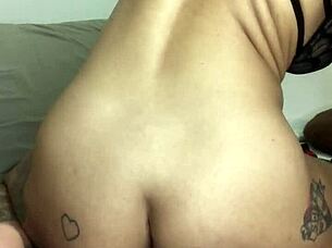 wanna watch goth girl pee while dildoing her wet pussy?