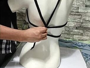 hey, check this bdsm tutorial on peruvian breast tying