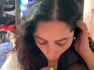 argentina puta chupa pija y tetas 💦😈