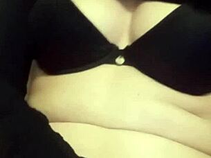 leaked colombian model milet flashes perfect athletic ass pussy