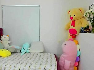 cute 19-year-old latina with babyface tempts sweetly