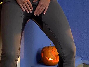 halloween lesbians claudia macc jenifer jane sasha sparrow piss play!