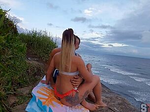 i fucked a hot beach blonde