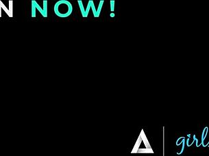 Freya Parker dumps her girlfriend to fuck Chanel Camryn passionately instead!