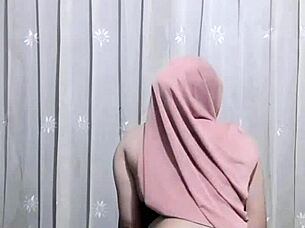 sexy arab housewife teacher strips naked alone