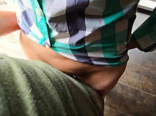 Hot girl makes guy cum quick in wet panties